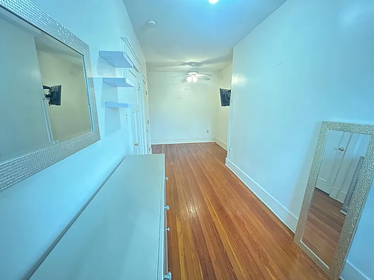939 Broadway St #DEF — Photo 10