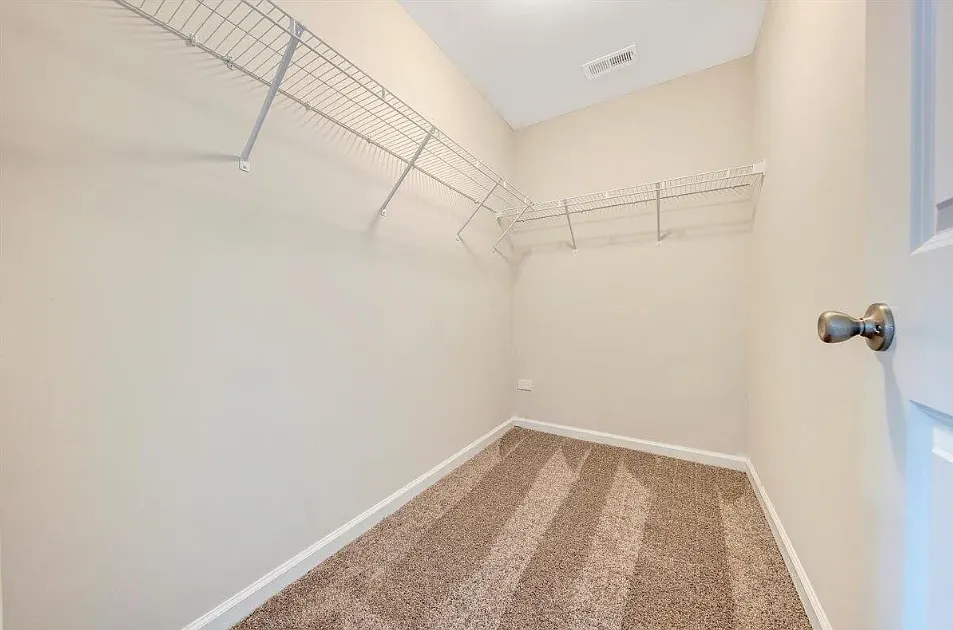 2 bed, 1585 sqft, $1,849 — Photo 3