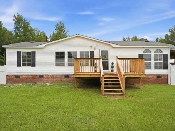 5200 State Highway 97 W, Battleboro, NC 27809