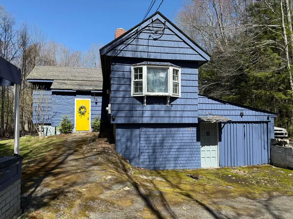 21 Curtis Road, Freeport, ME 04032