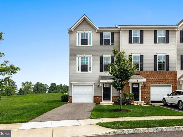 128 Nathan Dr, Riverton, NJ 08077