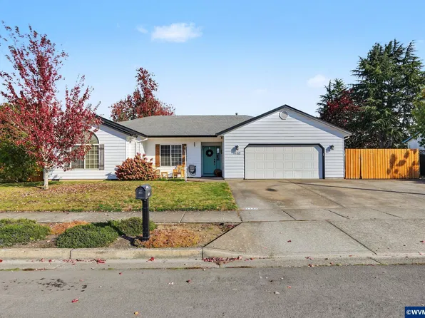 1132 Heritage Loop, Stayton, OR 97383