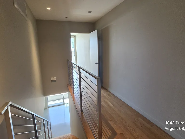 1842 Purdue Ave #105 — Photo 8