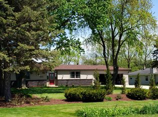 10470 S 13th St, Oak Creek, WI 53154