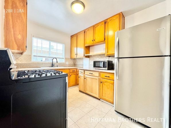 1411 S Van Ness Ave #9A