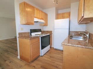 Grand Avenue 2017, San Diego, CA 92109