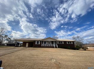 1808 Ruth St, Scottsboro, AL 35769