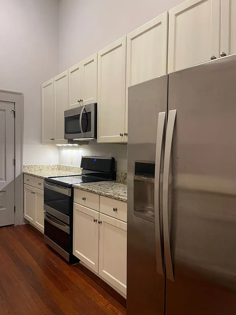 1 bed, 1.0 bath, 732 sqft, $1,395 — Photo 3