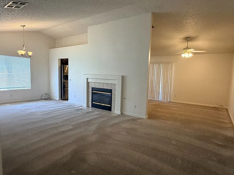2051 Candice Ave — Photo 2