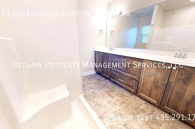 173 E Fiddlers Canyon Rd #26 — Photo 22