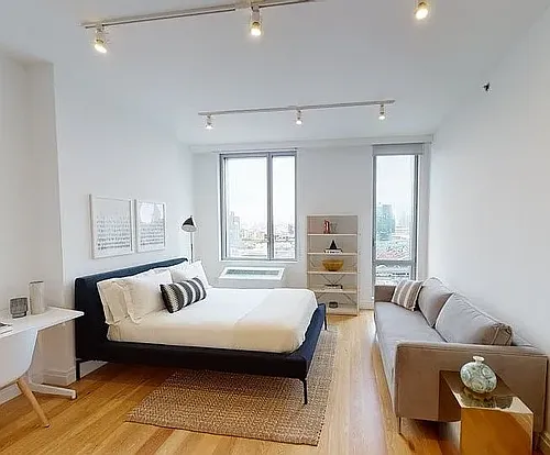 325 Kent Ave Photo 1