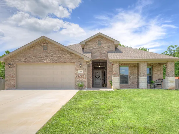 710 Wisteria Lane, Carl Junction, MO 64834