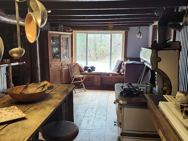 149 Hotel Rd — Photo 19