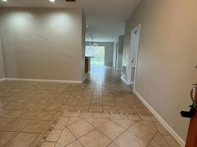 10360 Sandy Marsh Ln — Photo 4