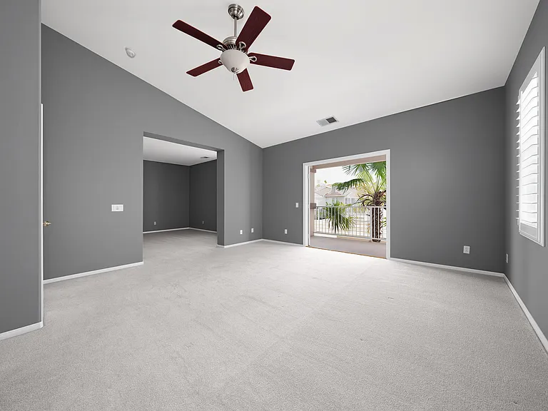 45277 Chateau Ct — Photo 9