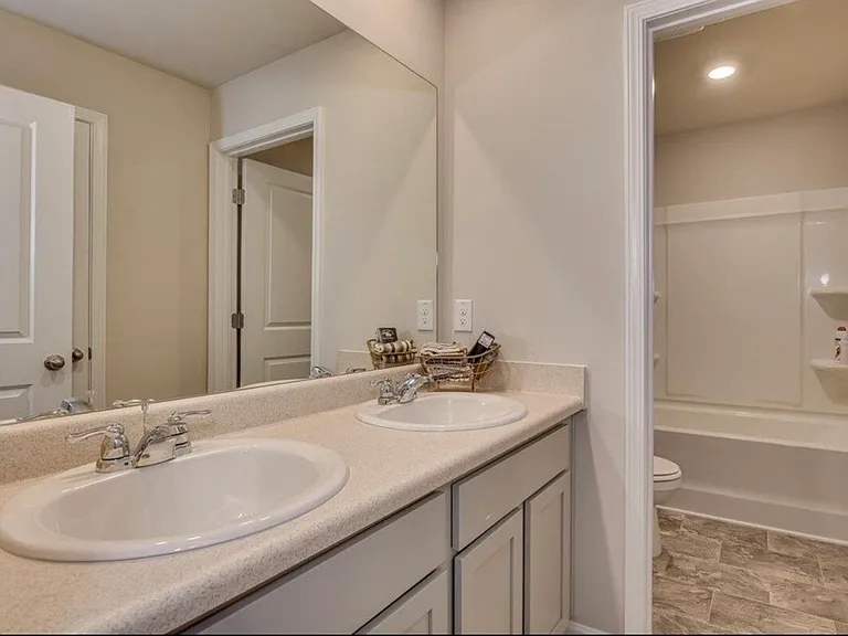 5421 Victoria Fls — Photo 12