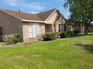 10154 Trade Winds Dr, Houston, TX 77086