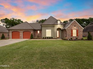 103 Pontchartrain Dr, Carencro, LA 70520