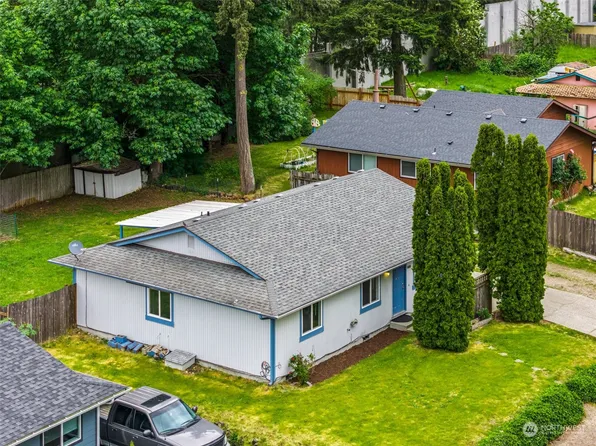 8840 Quinault Loop NE, Olympia, WA 98516