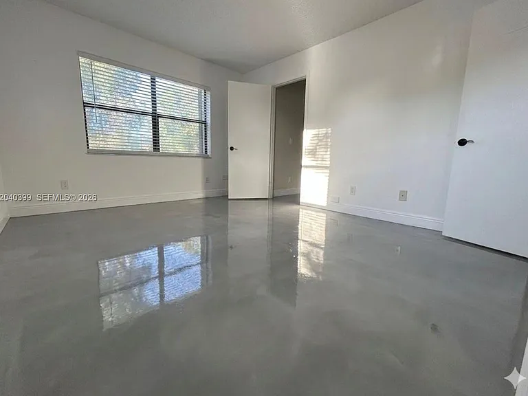 10325 NW 11th St #101 — Photo 5