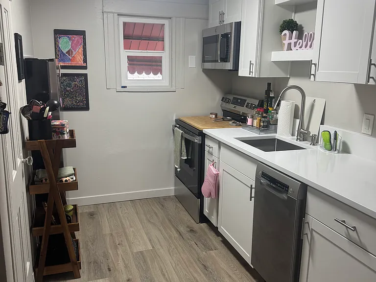 426 W Thatcher St #2 — Photo 11