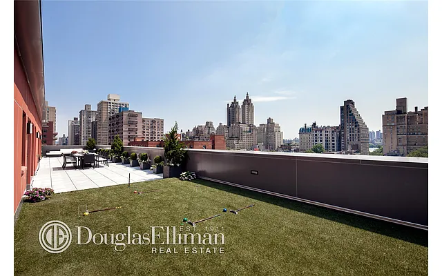 Sold by Douglas Elliman | media 28