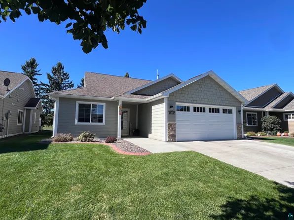 38 Billings Ln, Superior, WI 54880