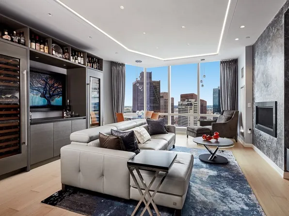 1 Franklin St #4105, Boston, MA 02110