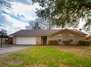 206 Chimney Ridge Ln, Hallsville, TX 75650