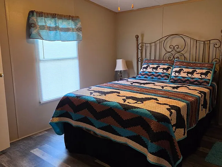 112 Pine Knot Trl — Photo 25