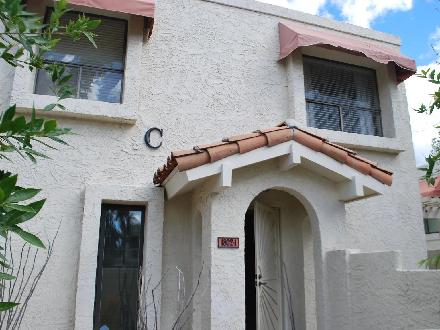 2 bed, 976 sqft, $1,850 — Photo 4