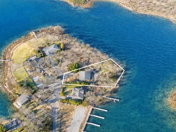 9 Helens Ln, Southampton, NY 11968