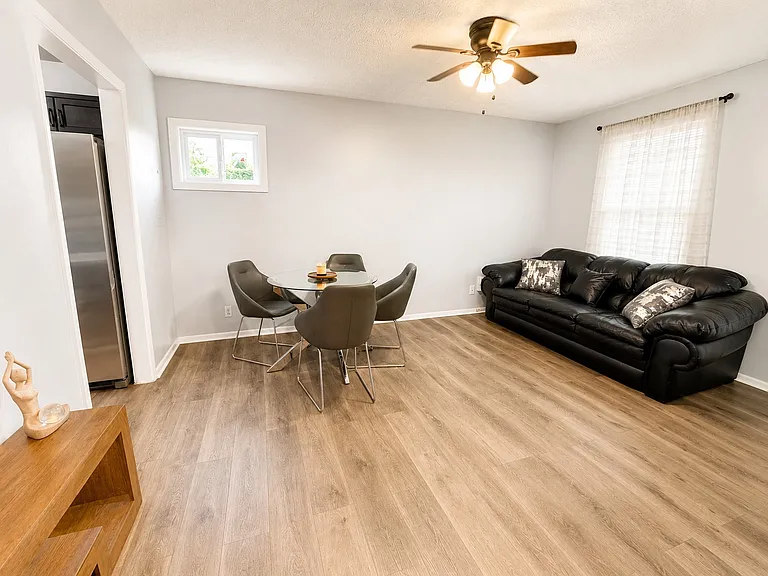 5525 Eulala Dr — Photo 9