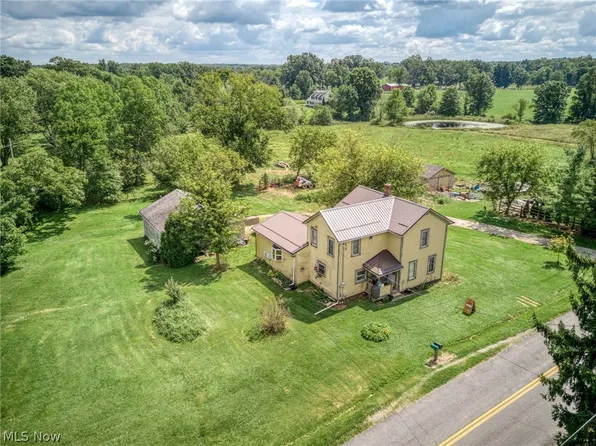 3746 McClintocksburg Rd, Diamond, OH 44412
