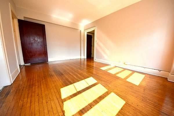 2nd image of 1633 Melrose Ave APT 104