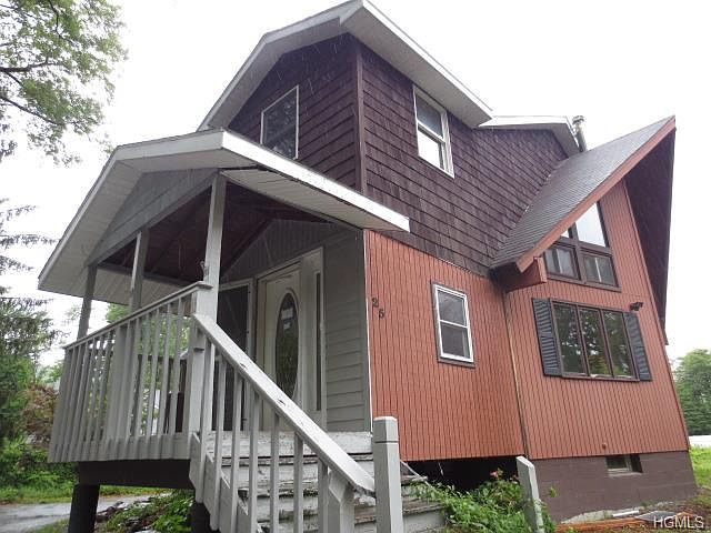 1st image of 25 Woodbine Ave