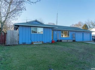451 45th Pl NE, Salem, OR 97301