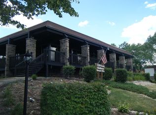 550 75th St APT 101, Downers Grove, IL 60516