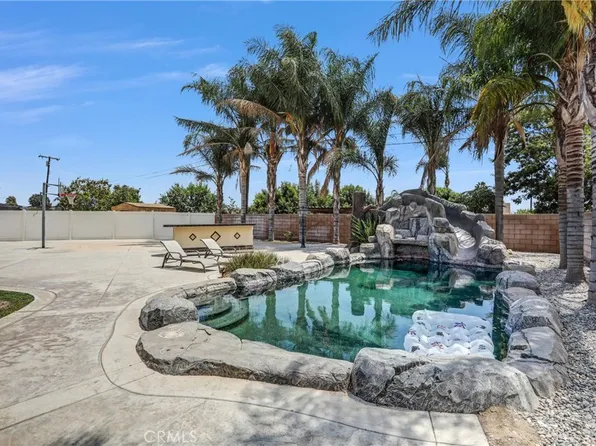 19039 Gregory Ct, Bloomington, CA 92316