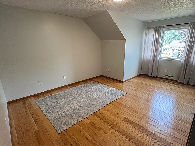 686 Plainfield Ct #1 — Photo 13