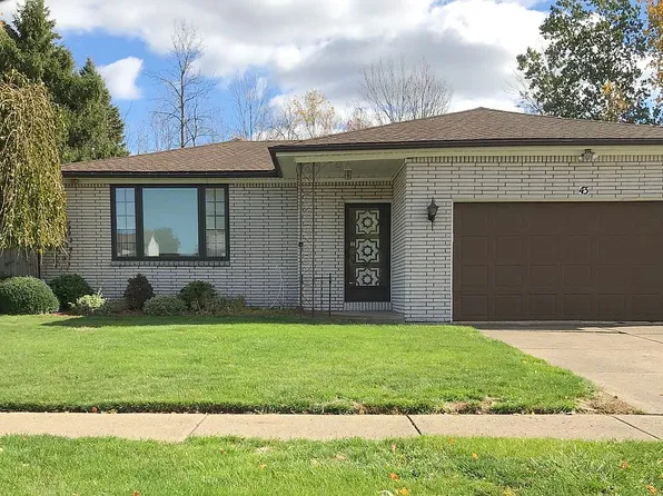 43 Croydon Dr, Depew, NY 14043