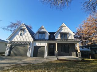 316 Hemlock Ln, Naperville, IL