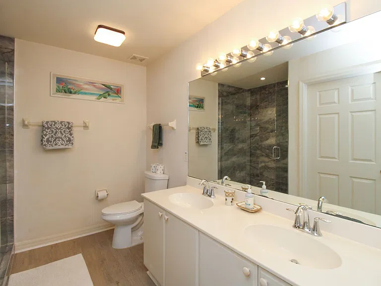 519 Roma Ct #3206 — Photo 37