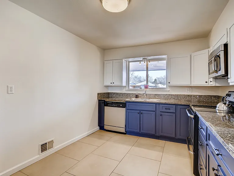 630 S Tejon St — Photo 8