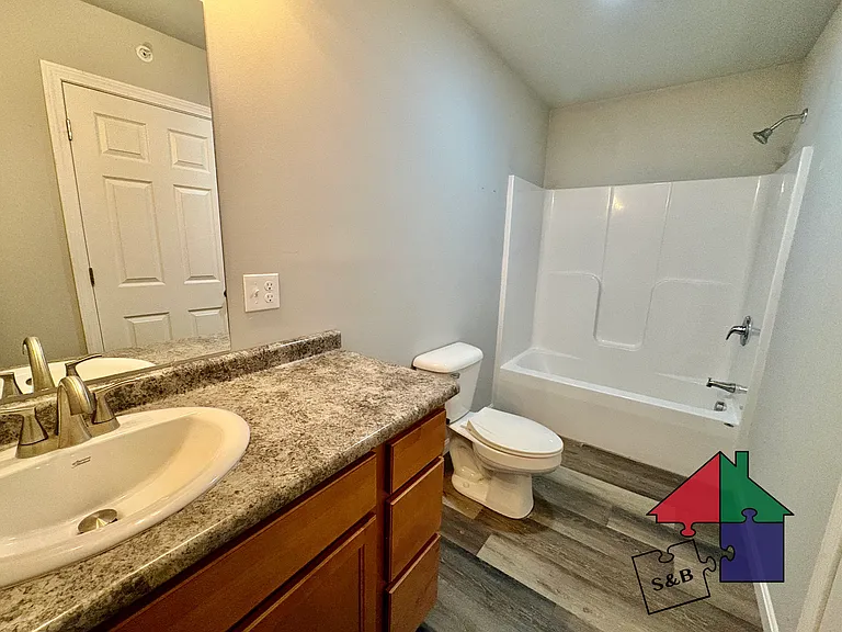 42 Green St #103 — Photo 18