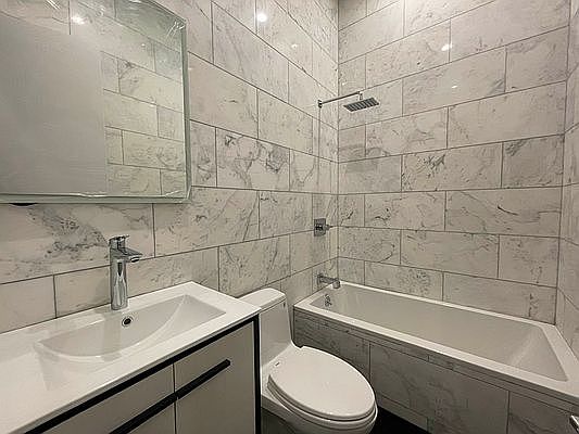 5th image of 324 W 87th St #3R