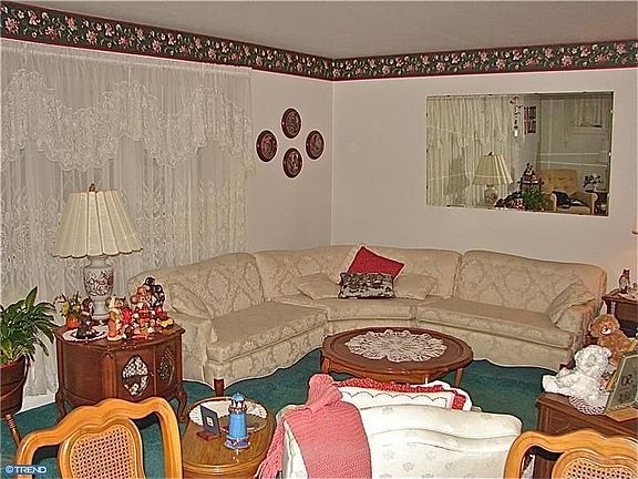 5th image of 1323 Lincoln Ave
