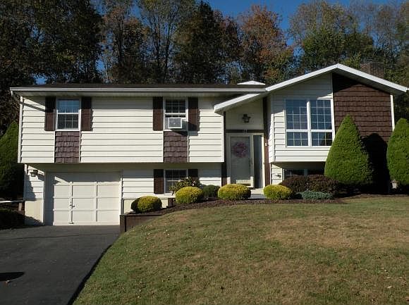 1st image of 37 Maplewood Dr