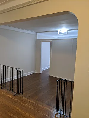 Rented by Arwell Realty | media 14