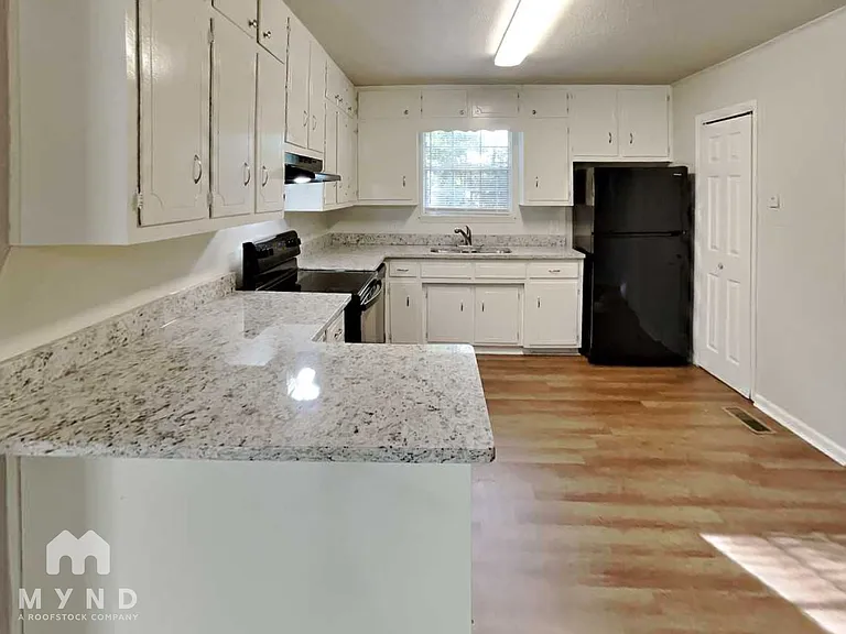 713 Kingman Rd — Photo 5